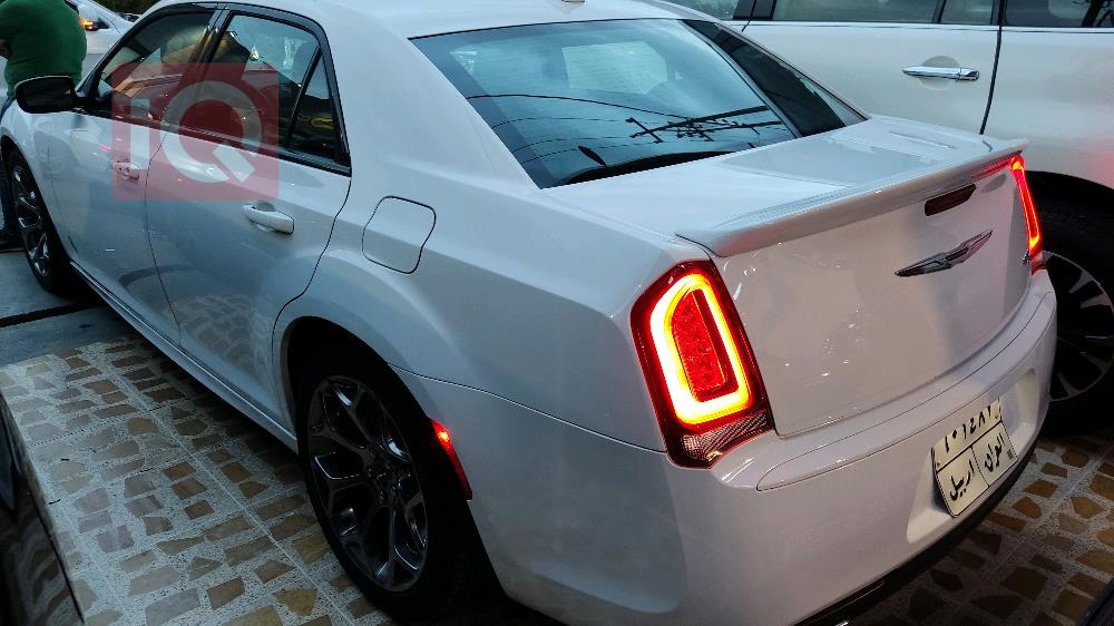كرايسلر 300